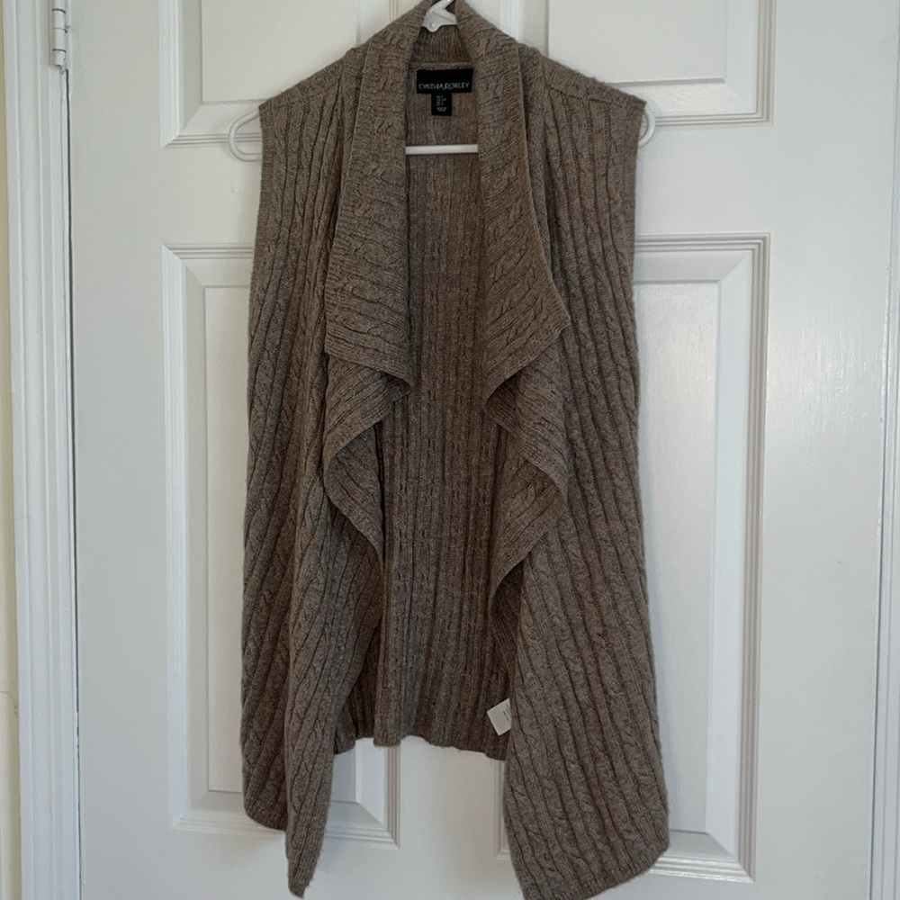 Cynthia Rowley Shawl Collar Sweater Vest Sz Small Beautiful Heather Greige Wool